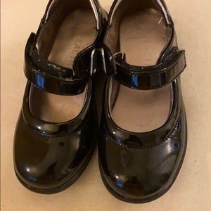 Toddler girls patent leather shoes